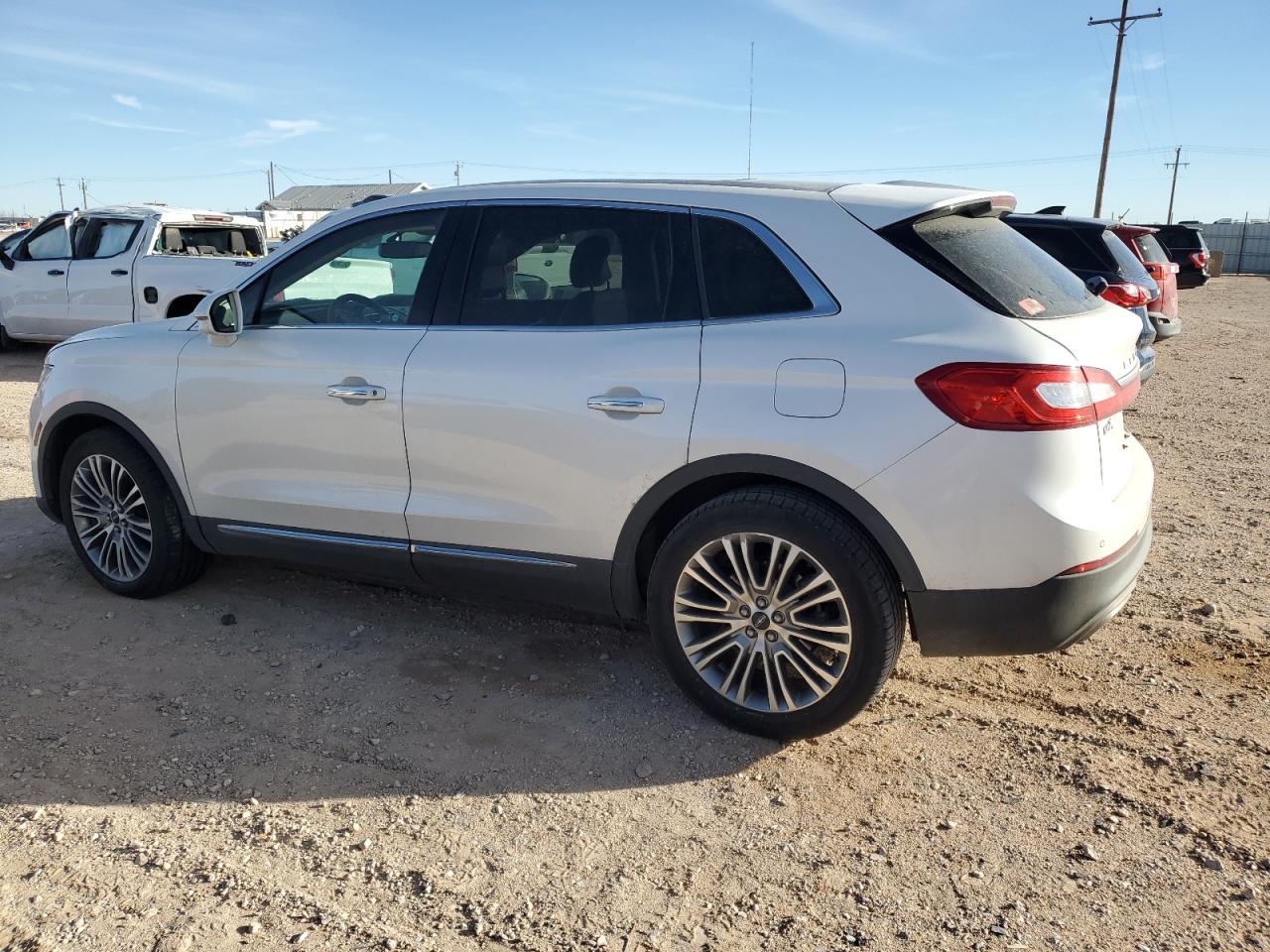 2016 Lincoln MKX - Image 2