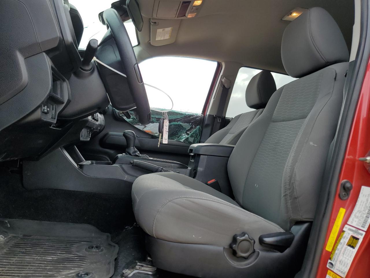 2019 Toyota Tacoma - Image 7