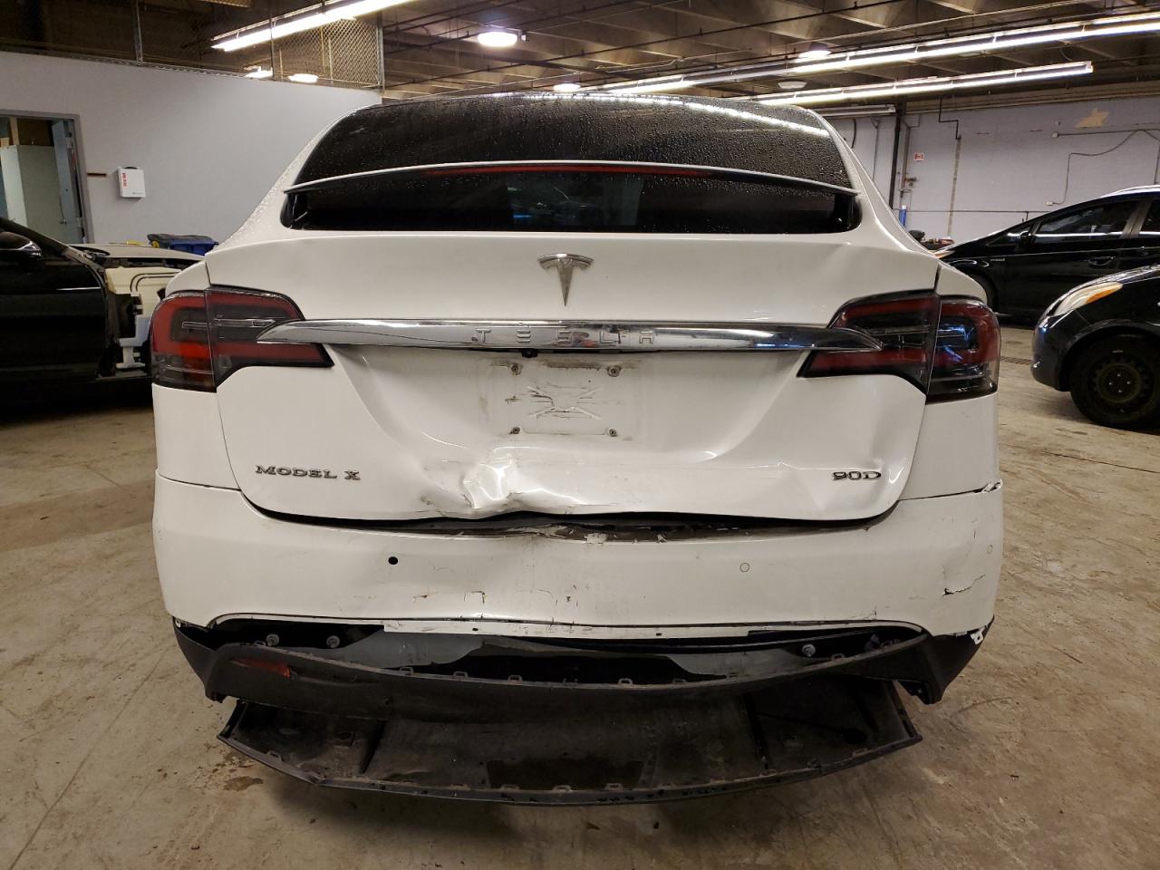 2016 Tesla Model X VIN: 5YJXCBE20GF012107 Lot: 84697104