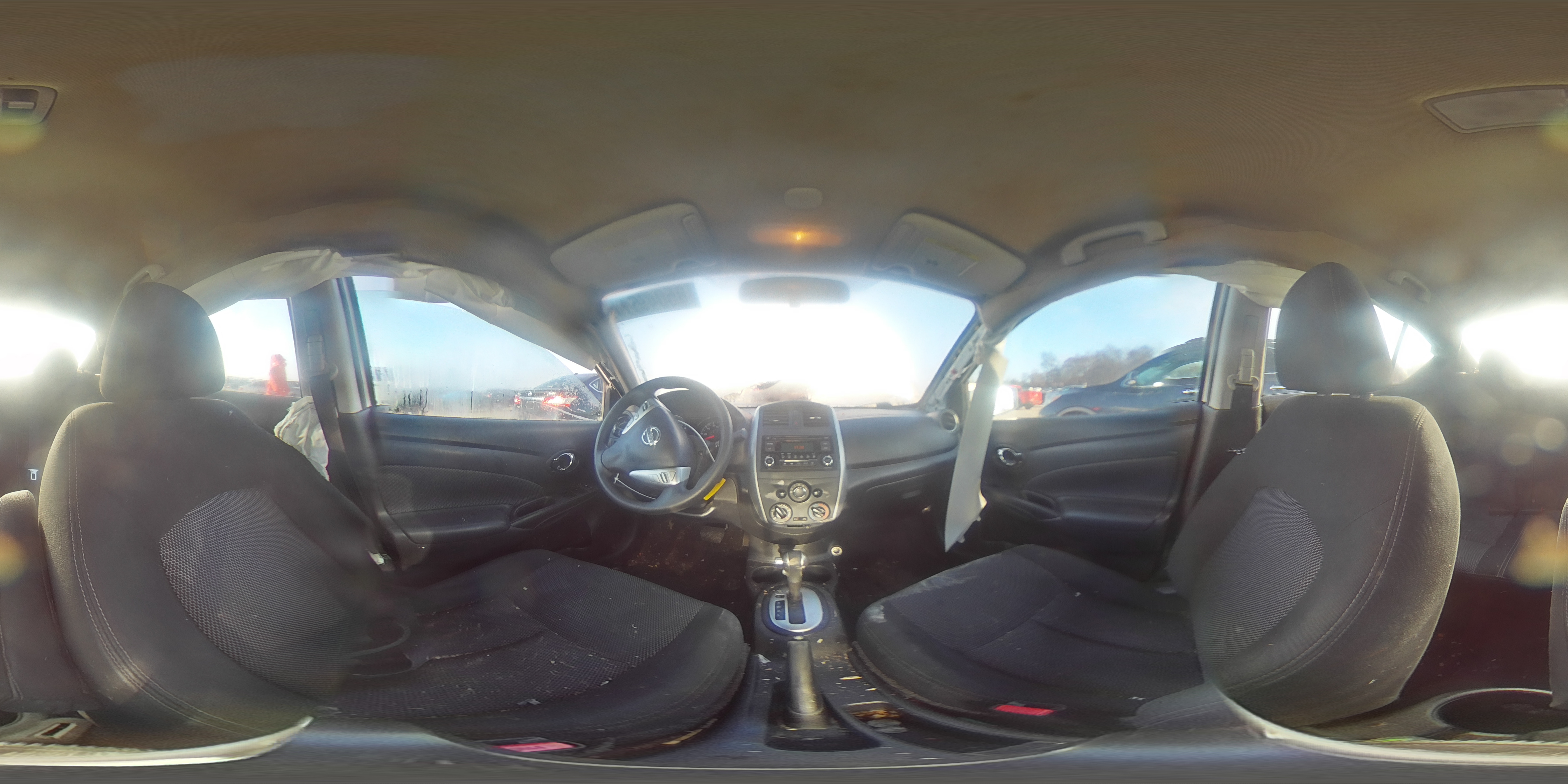 2017 Nissan Versa - Image 13