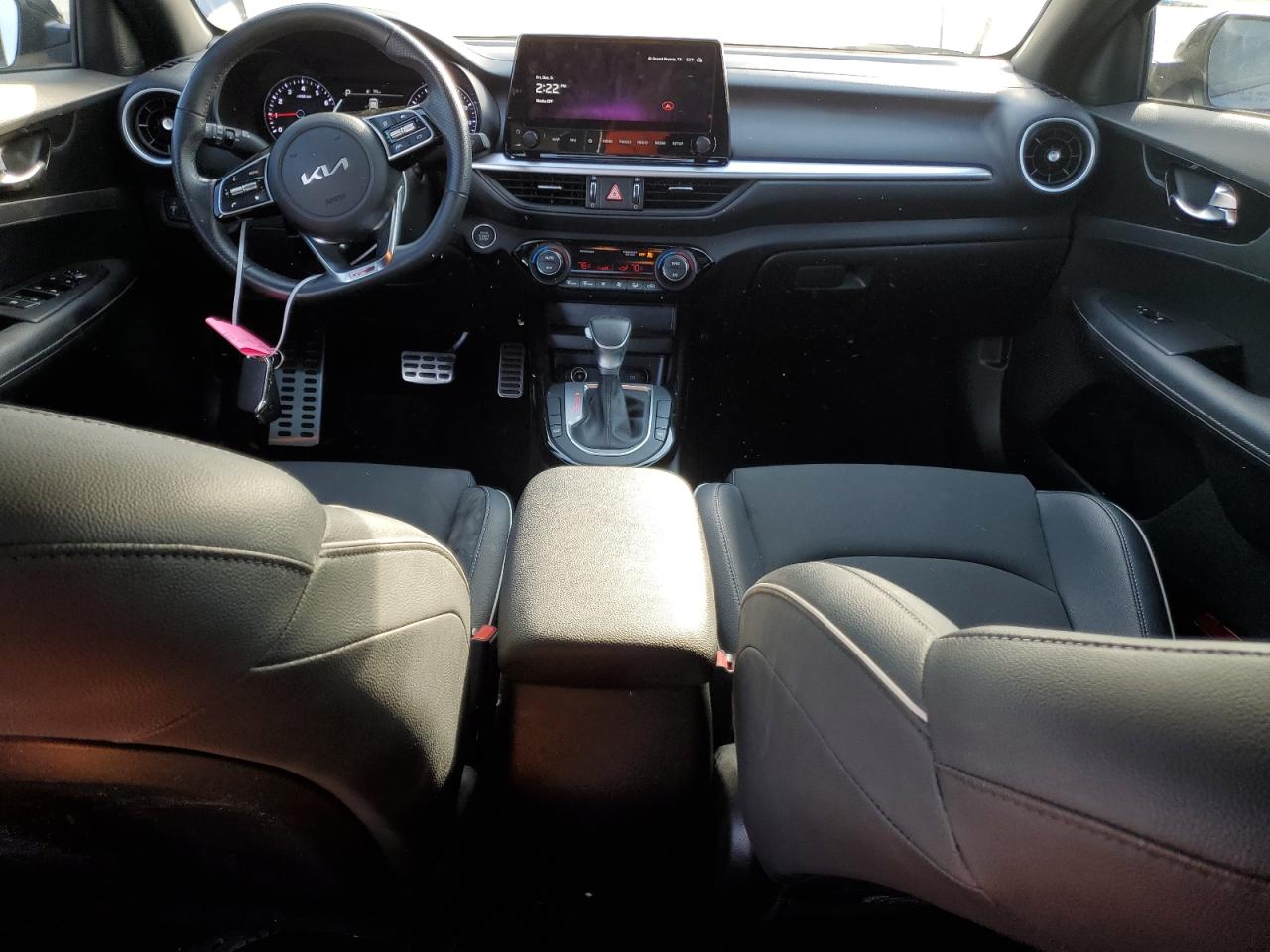 2023 Kia Forte - Image 8
