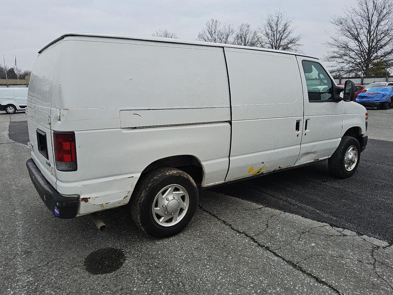 2012 Ford Econoline - Image 3