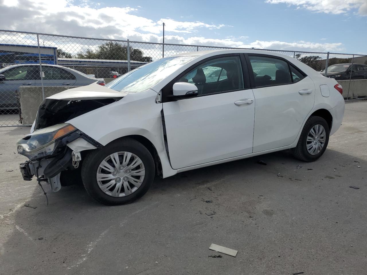 VIN 2T1BURHE3GC627695 2016 TOYOTA COROLLA no.1