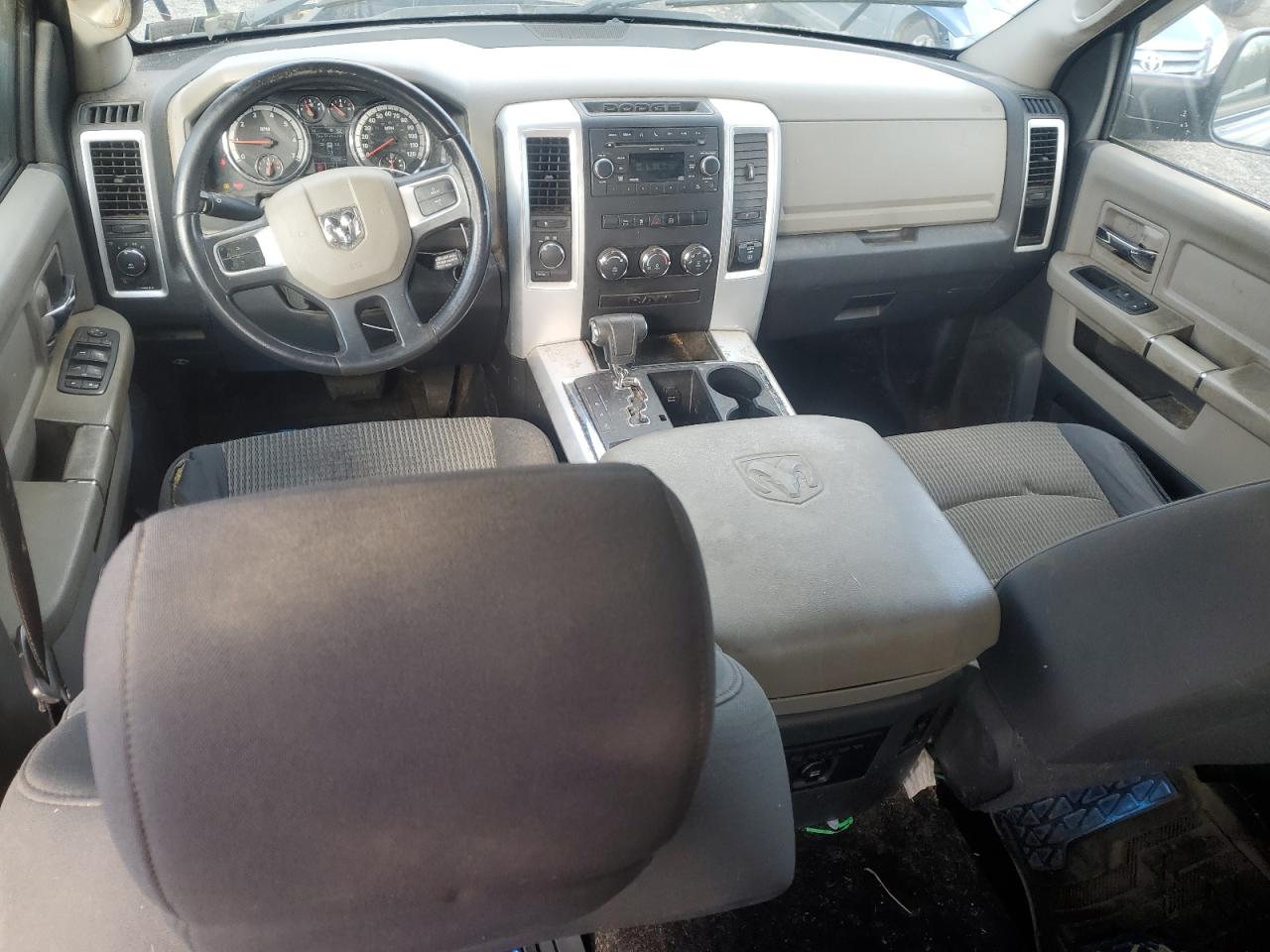 2010 Dodge RAM - Image 8
