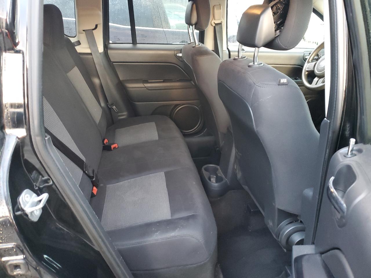 2014 Jeep Compass - Image 10