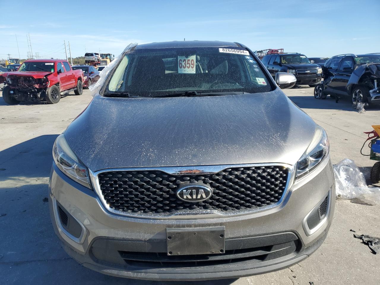 VIN 5XYPG4A3XHG303092 2017 KIA SORENTO no.5