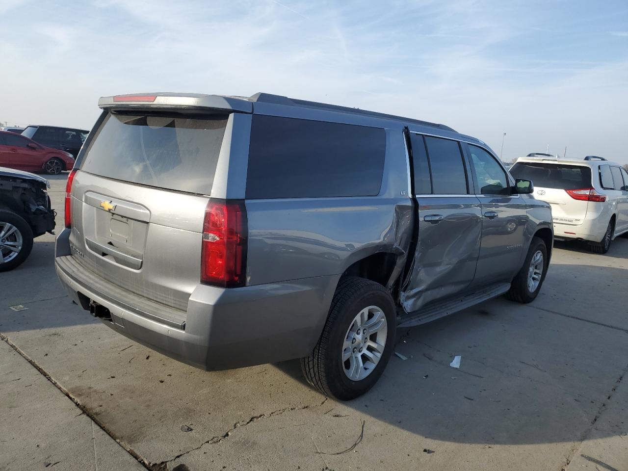 2018 Chevrolet Suburban - Image 3
