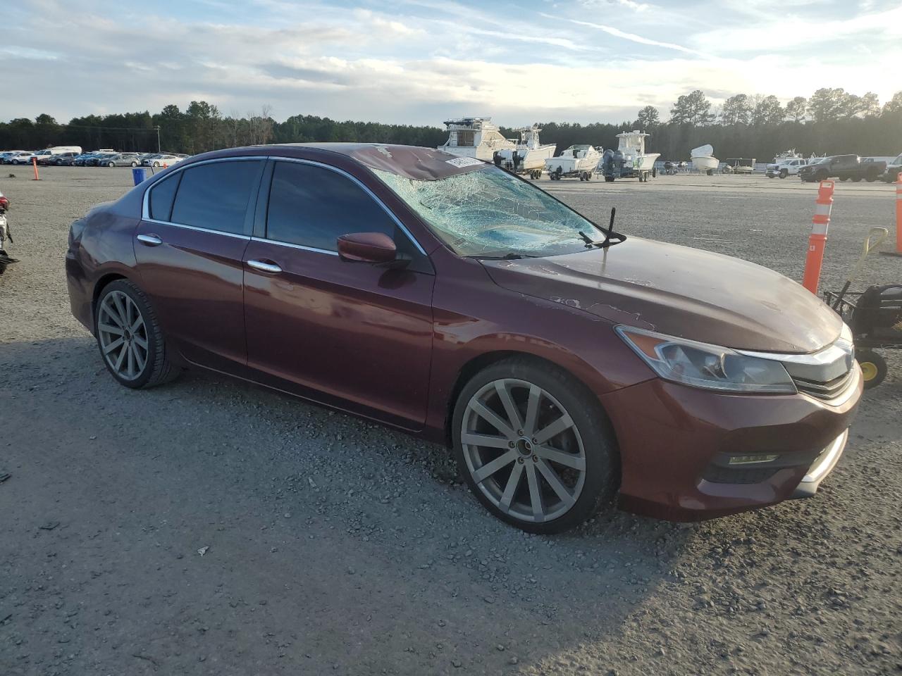 VIN 1HGCR2F33HA092227 2017 HONDA ACCORD no.4