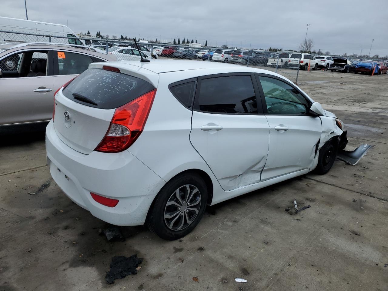 2016 Hyundai Accent - Image 3