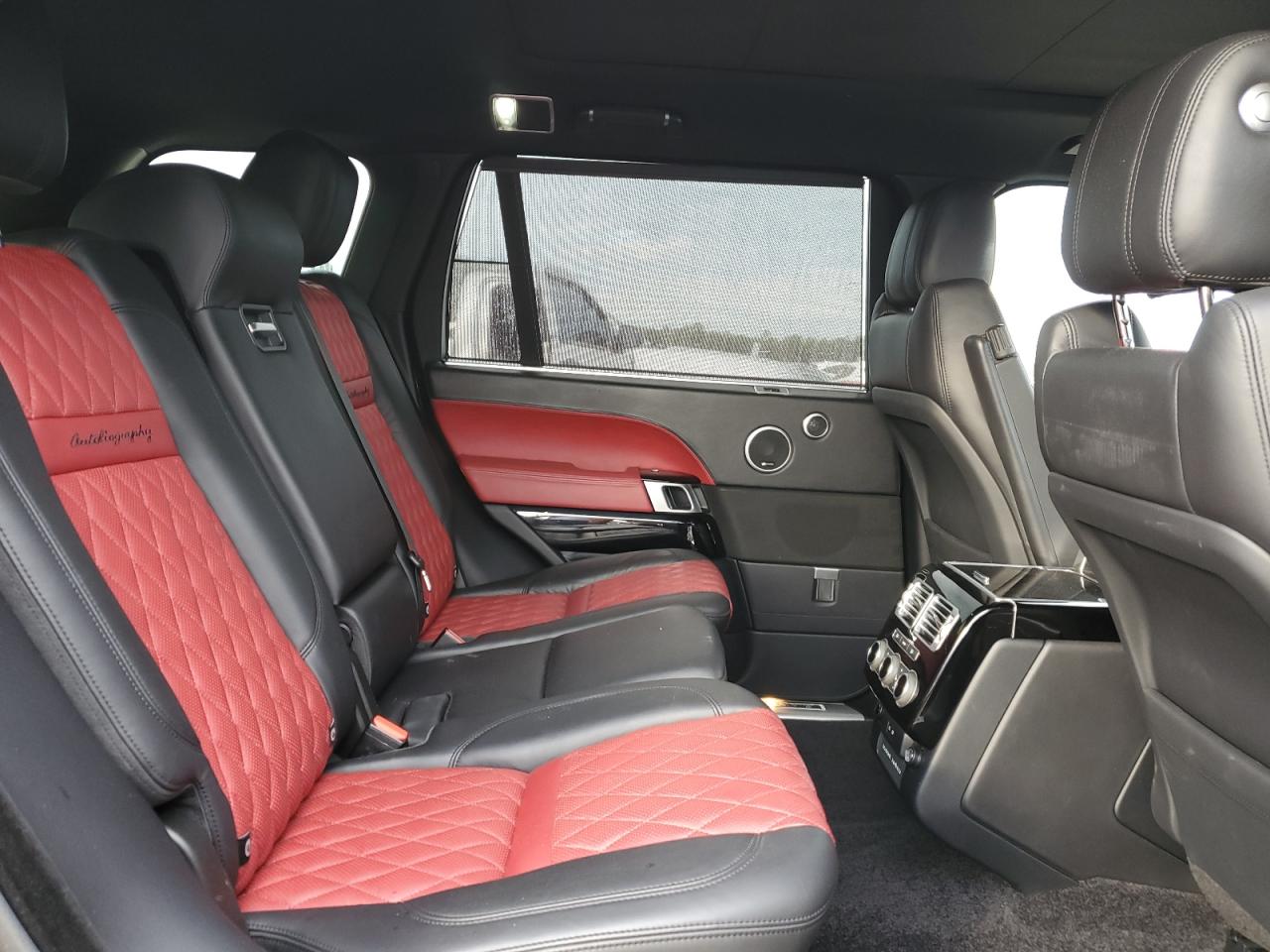 2017 Land Rover Range Rover - Image 11