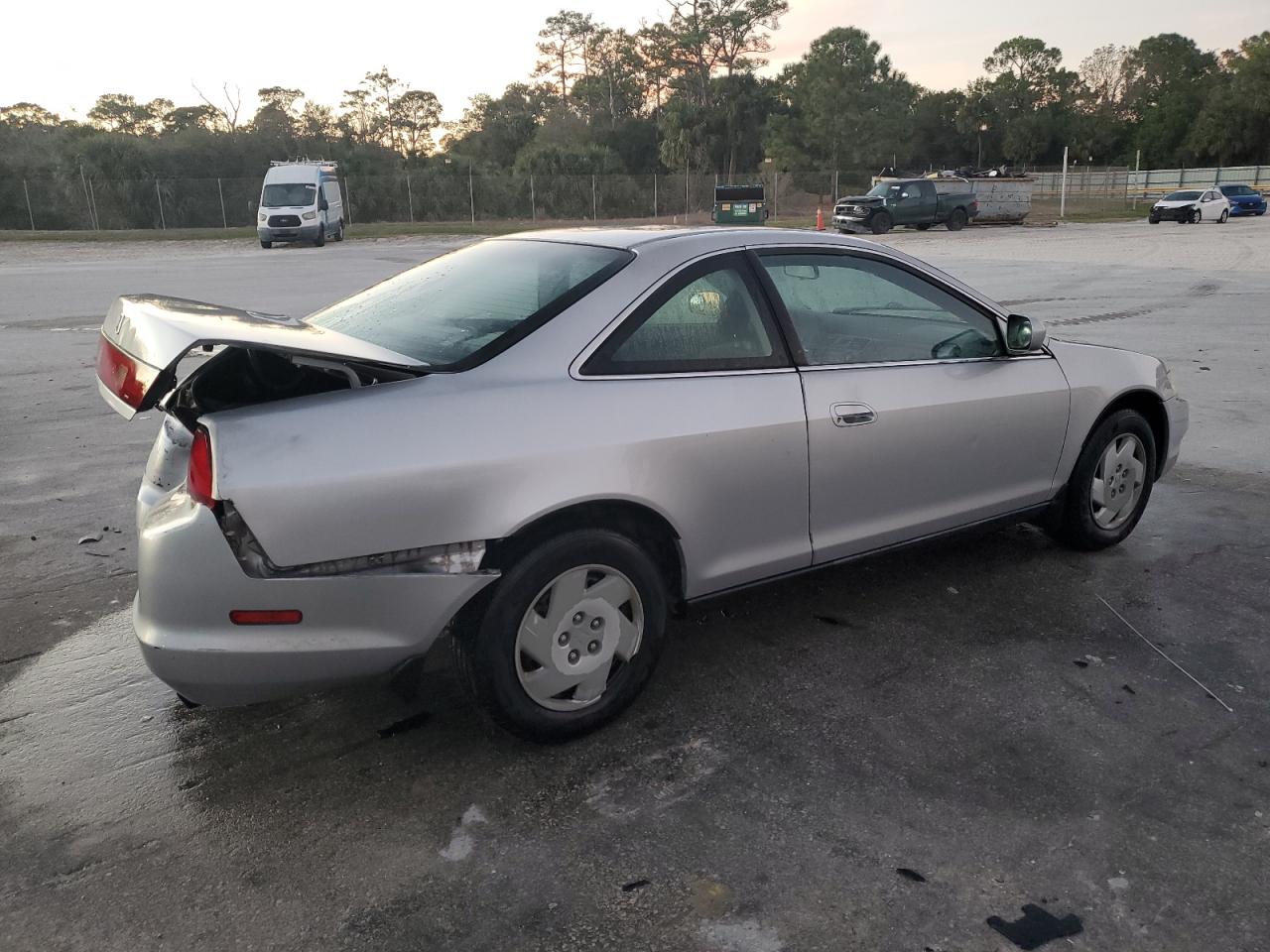 2000 Honda Accord - Image 3