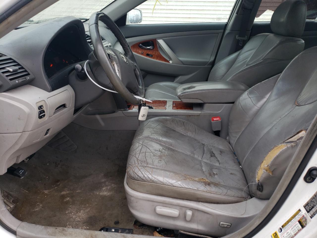 2010 Toyota Camry - Image 7