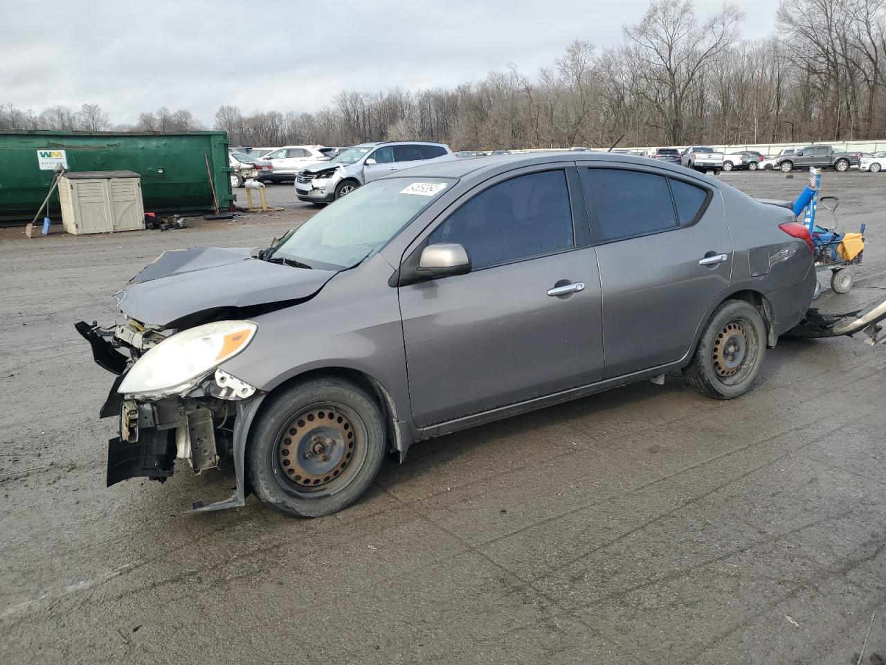 2013 NISSAN VERSA