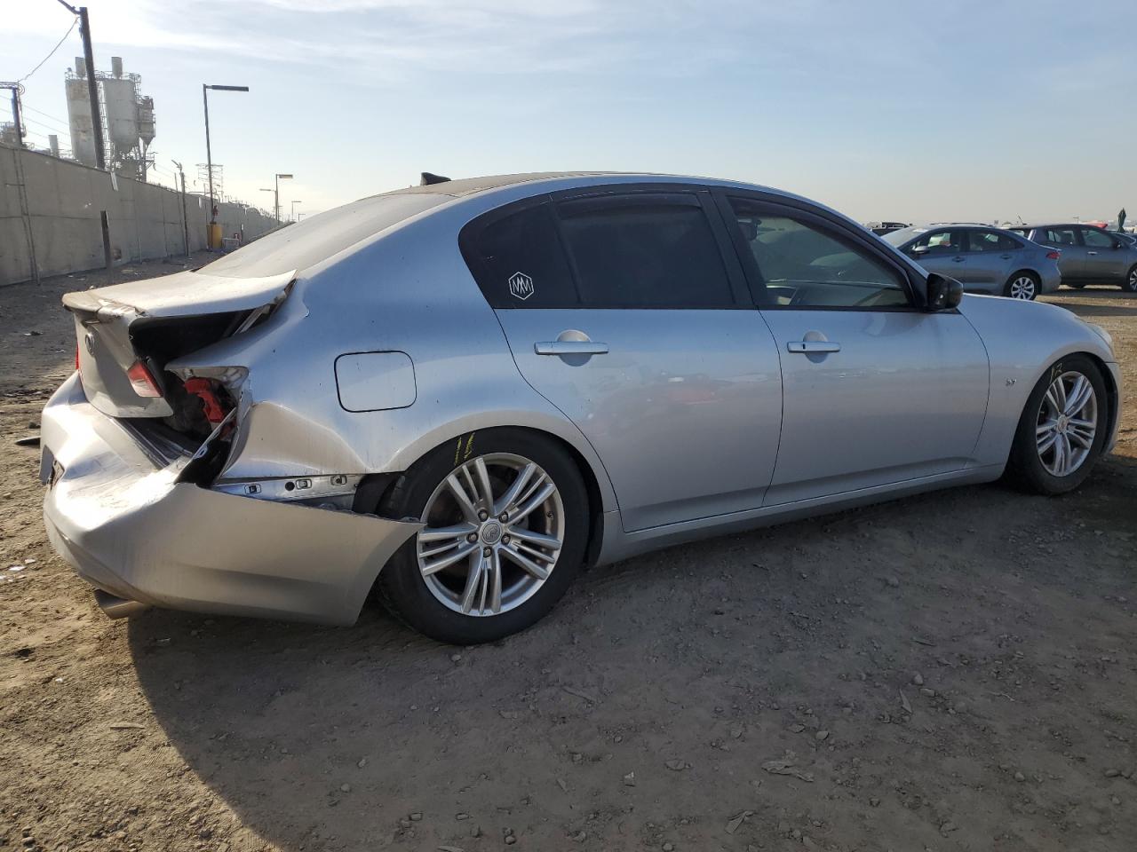 VIN JN1CV6AP9FM502376 2015 INFINITI Q40 no.3