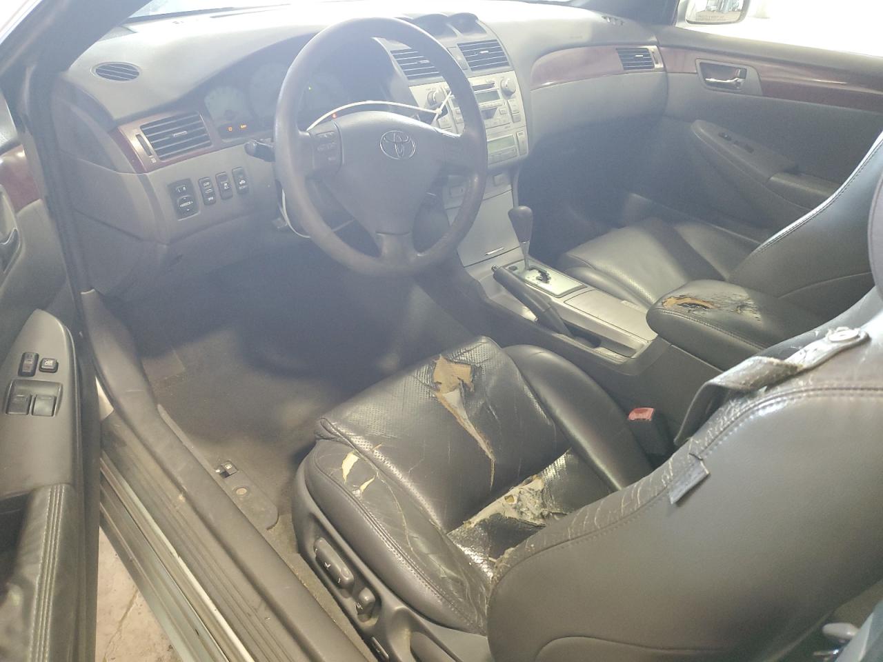 2004 Toyota Camry Solara - Image 8
