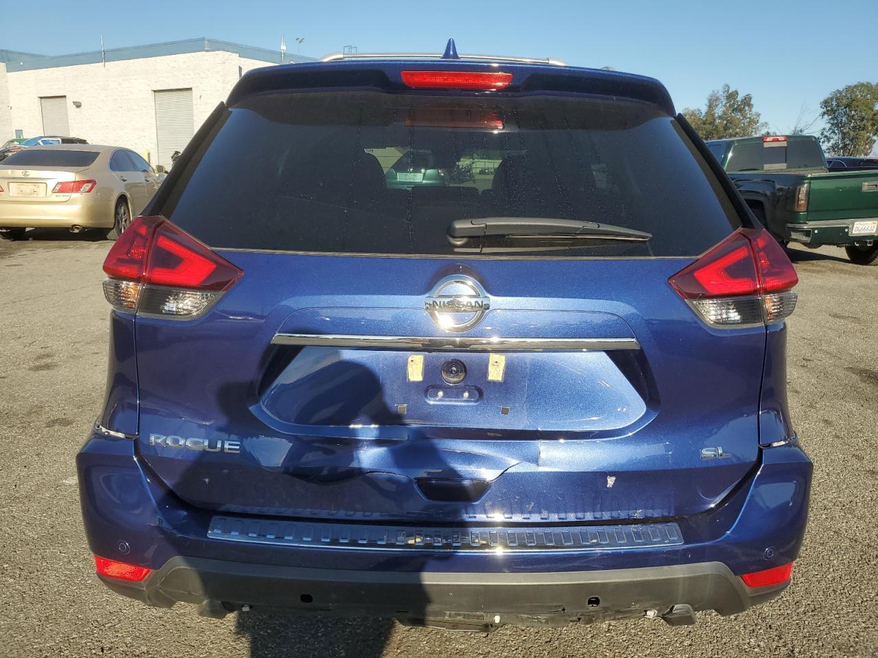 VIN 5N1AT2MT7KC705290 2019 NISSAN ROGUE no.6