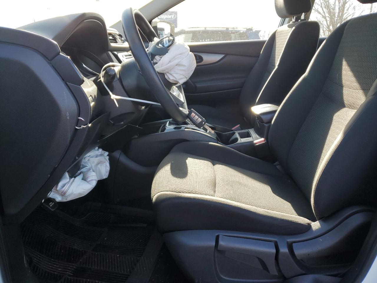 2021 Nissan Rogue - Image 7