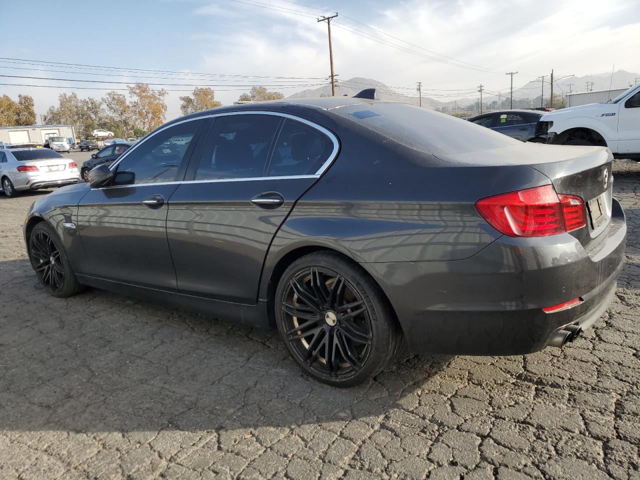 VIN WBAXG5C5XDD233703 2013 BMW 5 SERIES no.2