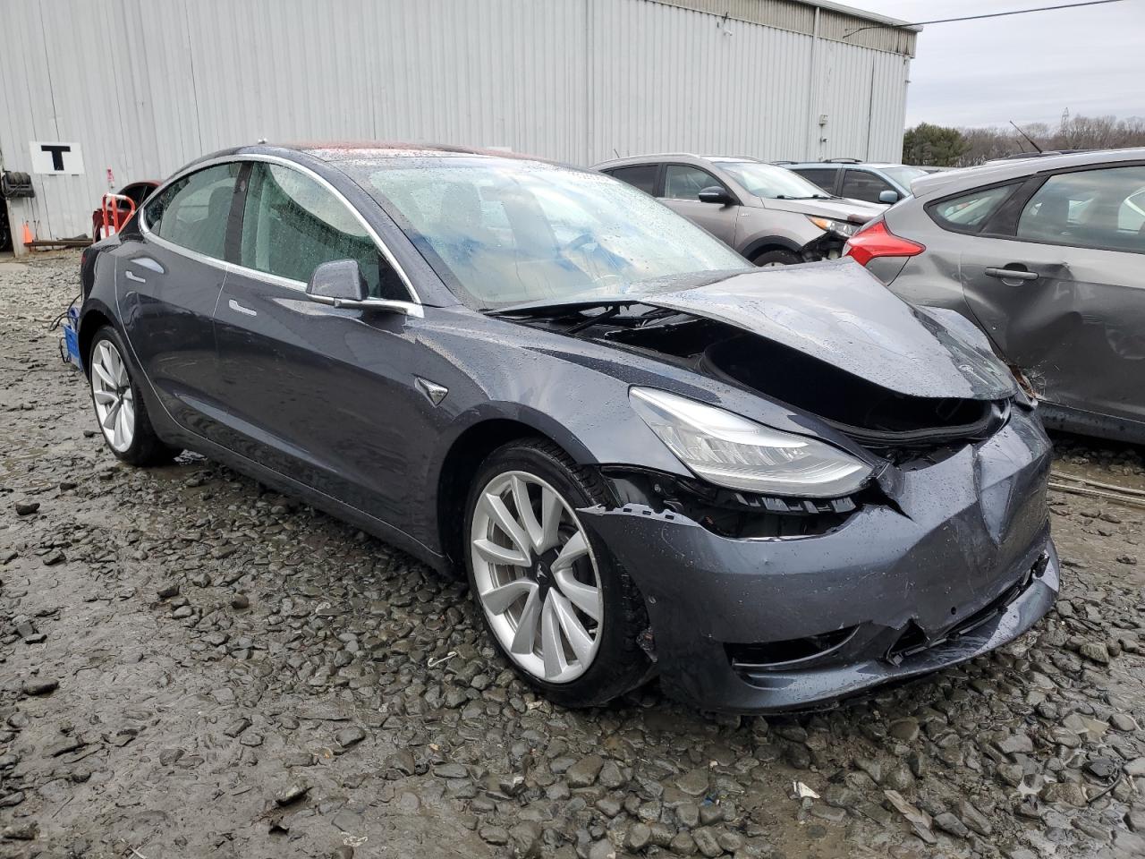 VIN 5YJ3E1EB4JF115802 2018 TESLA MODEL 3 no.4