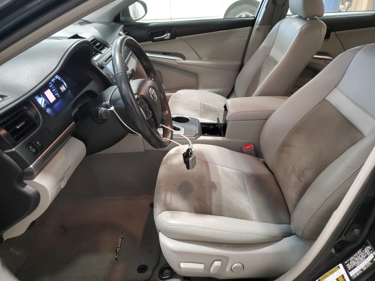 2013 Toyota Camry - Image 7