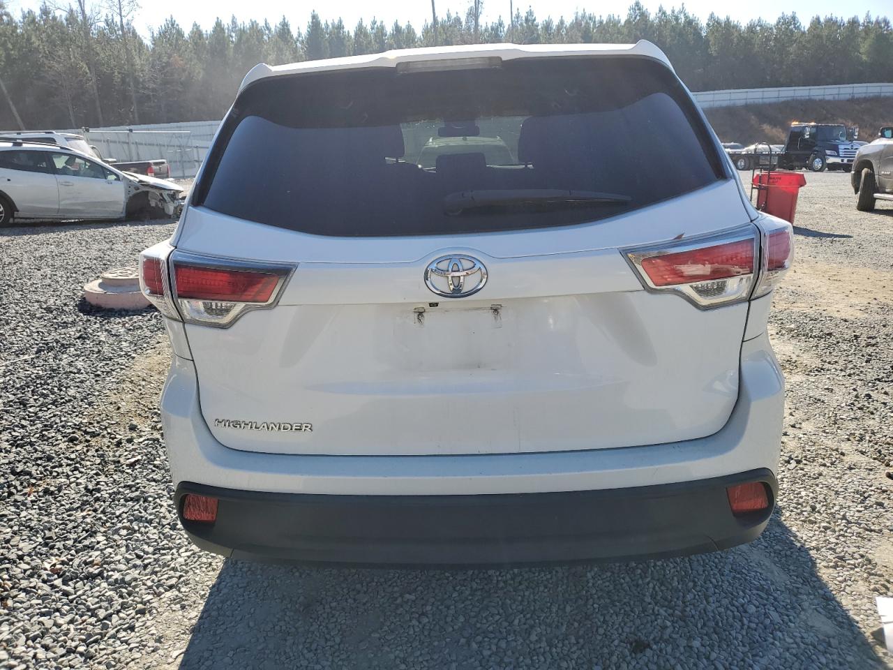 VIN 5TDZKRFH4GS129787 2016 TOYOTA HIGHLANDER no.6