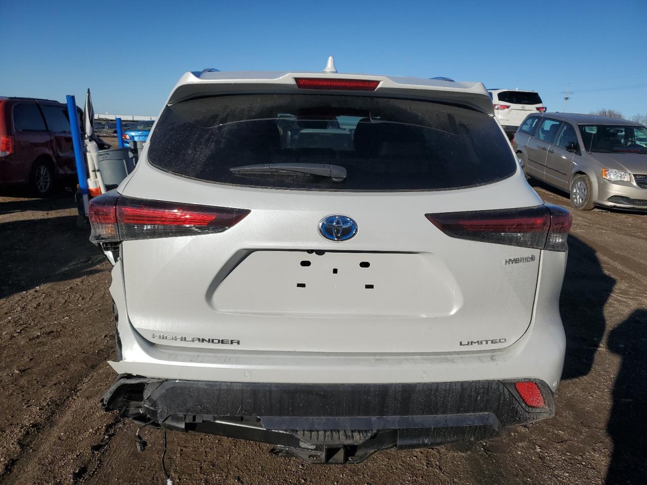 2024 Toyota Highlander - Image 6