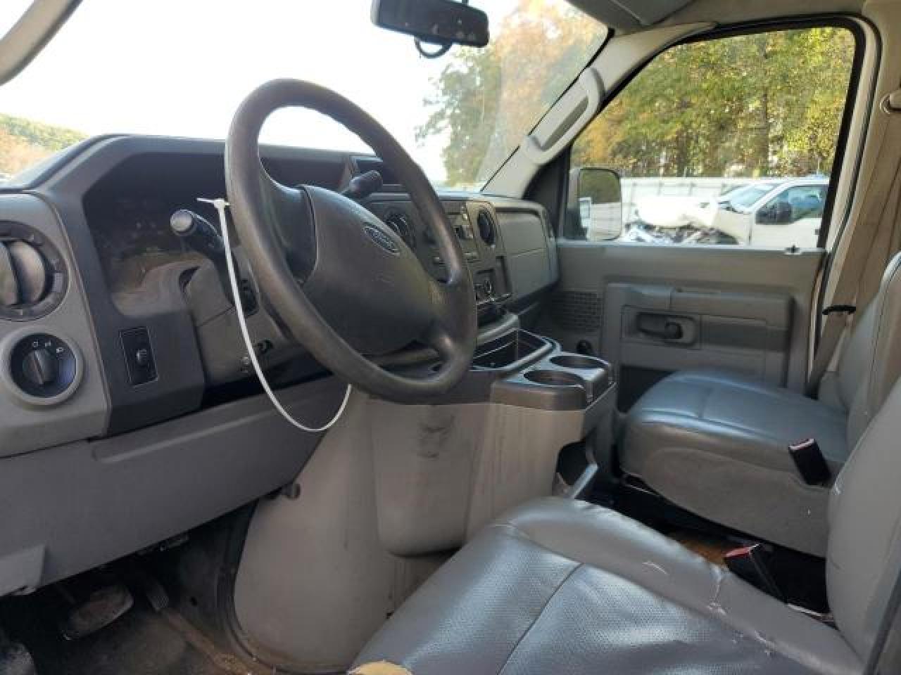 2013 Ford Econoline - Image 8