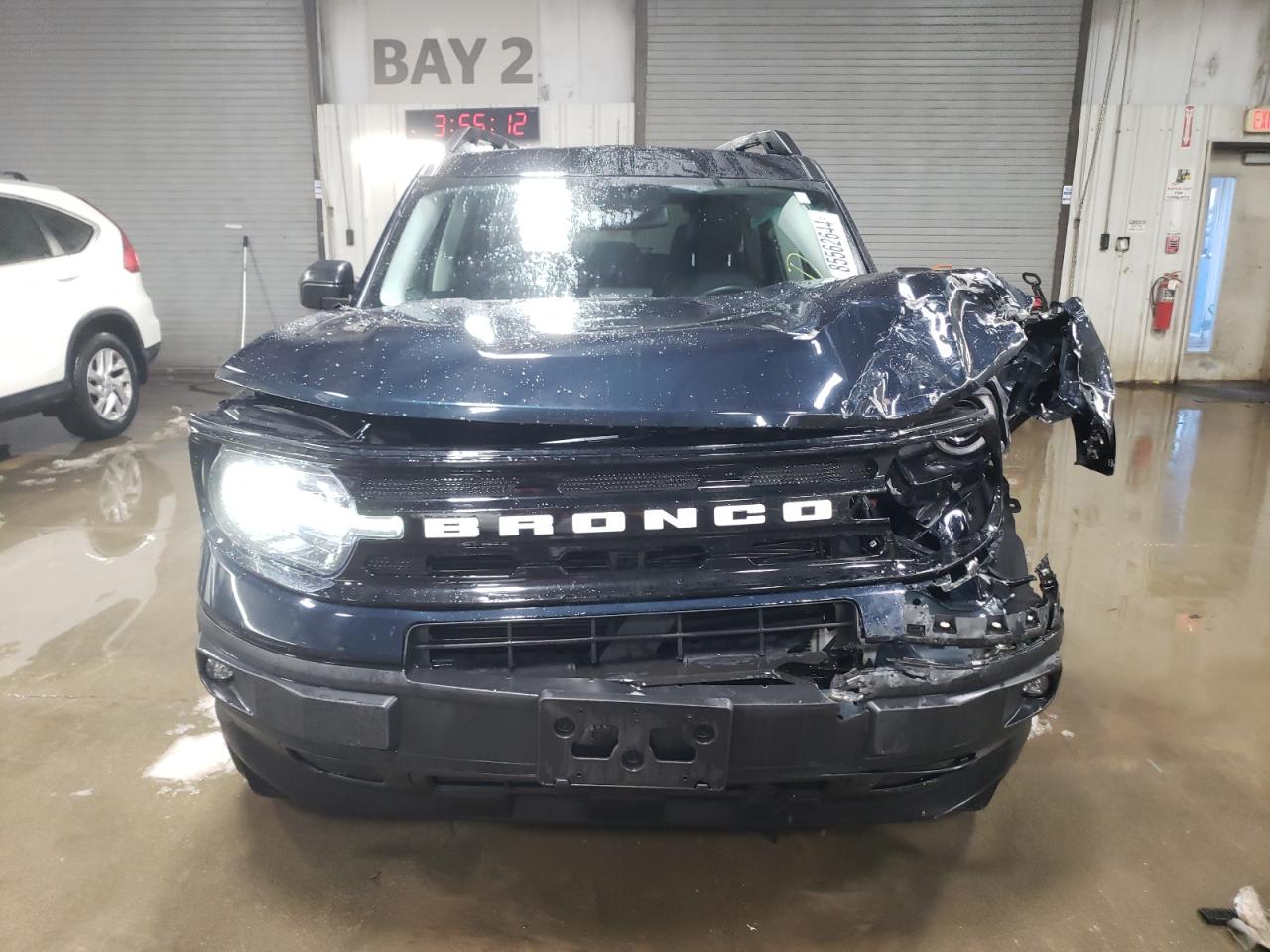 2022 Ford Bronco - Image 5