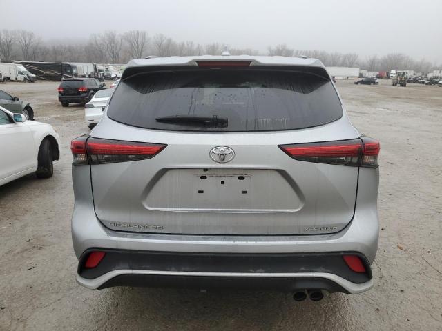  TOYOTA HIGHLANDER 2021 Серебристый