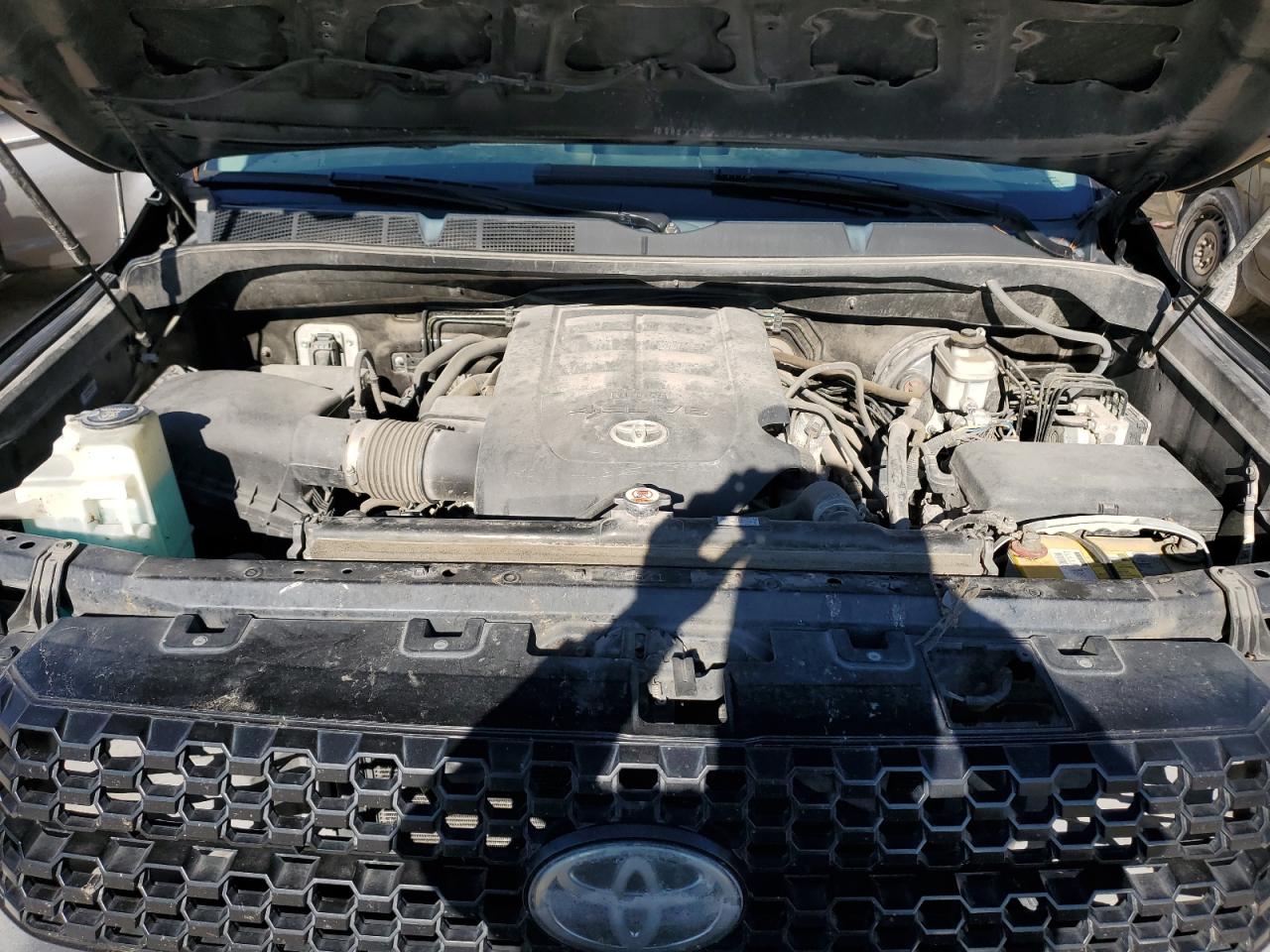 2019 Toyota Tundra - Image 11