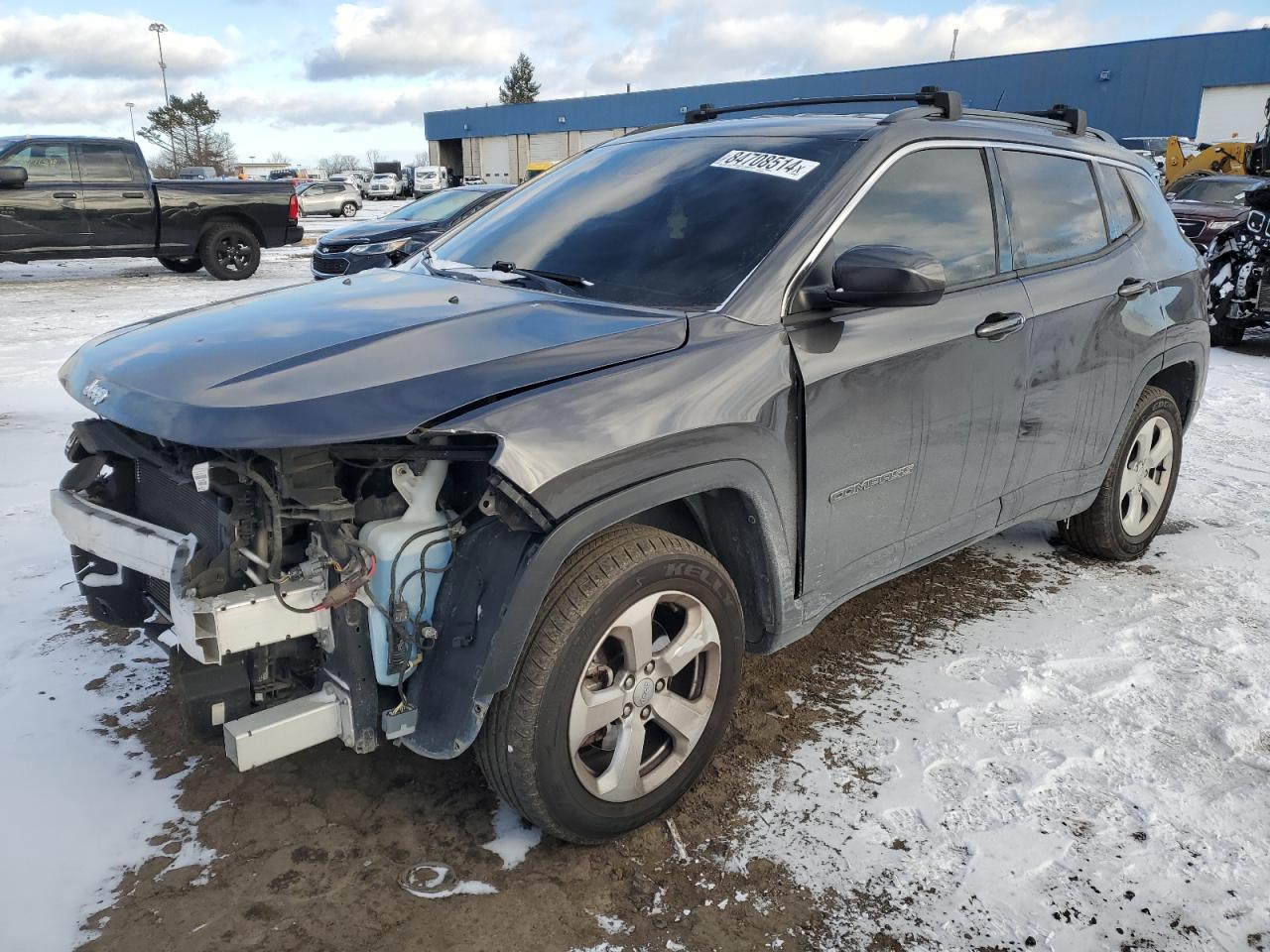 VIN 3C4NJDBB8JT232486 2018 JEEP COMPASS no.1