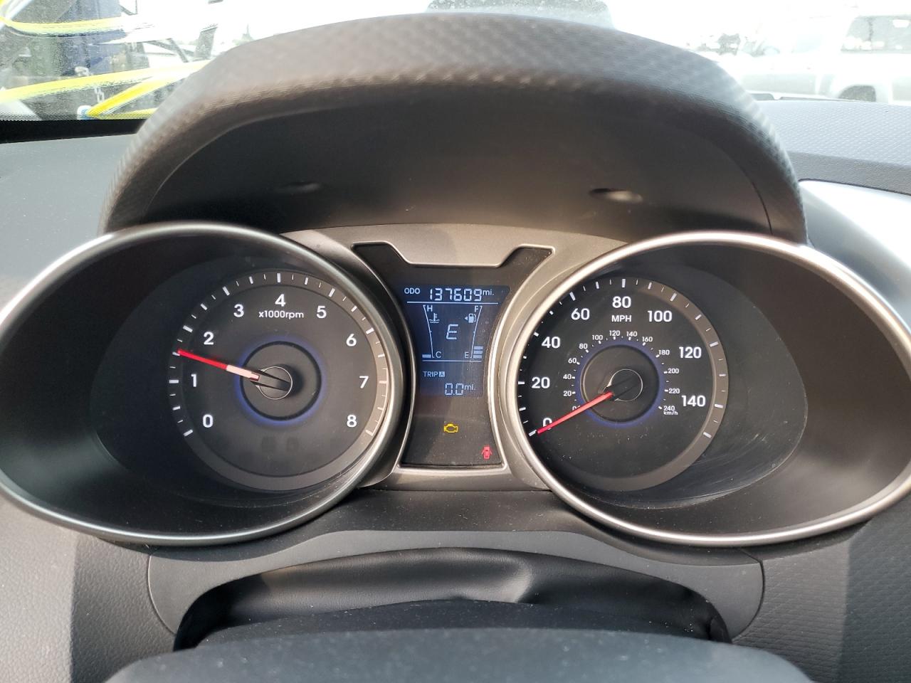 2014 Hyundai Veloster VIN: KMHTC6AD2EU217571 Lot: 84044224