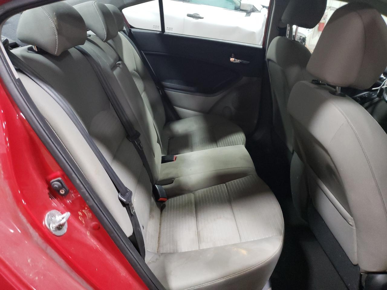 2015 Kia Forte - Image 10