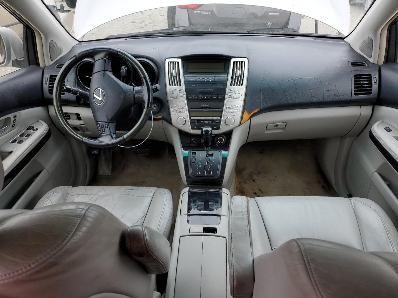 2005 Lexus RX - Image 8