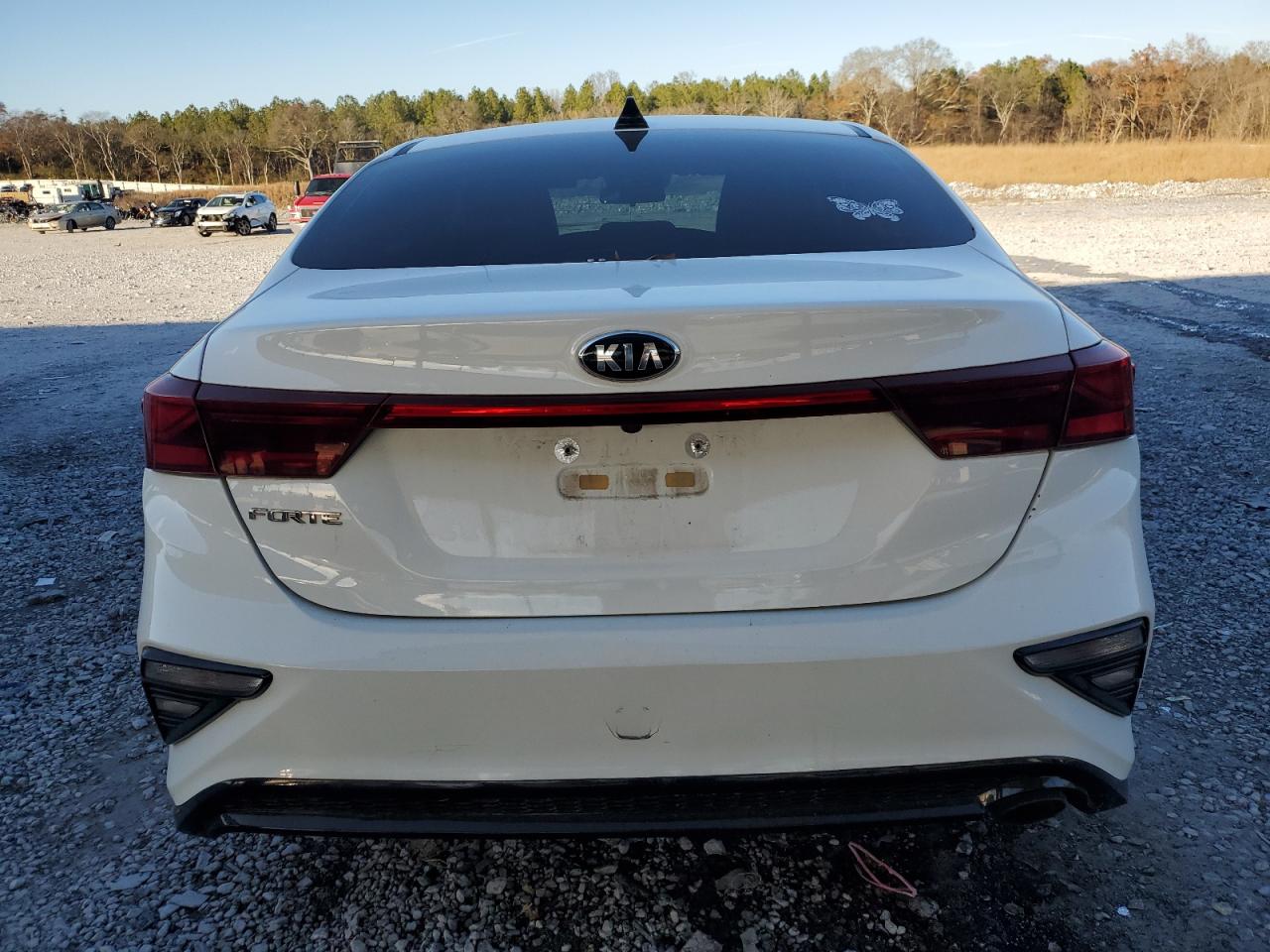 2020 Kia Forte - Image 6