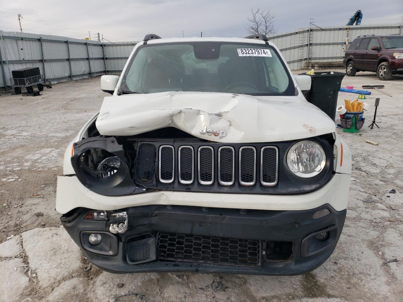 VIN ZACCJABB8HPE91261 2017 JEEP RENEGADE no.5