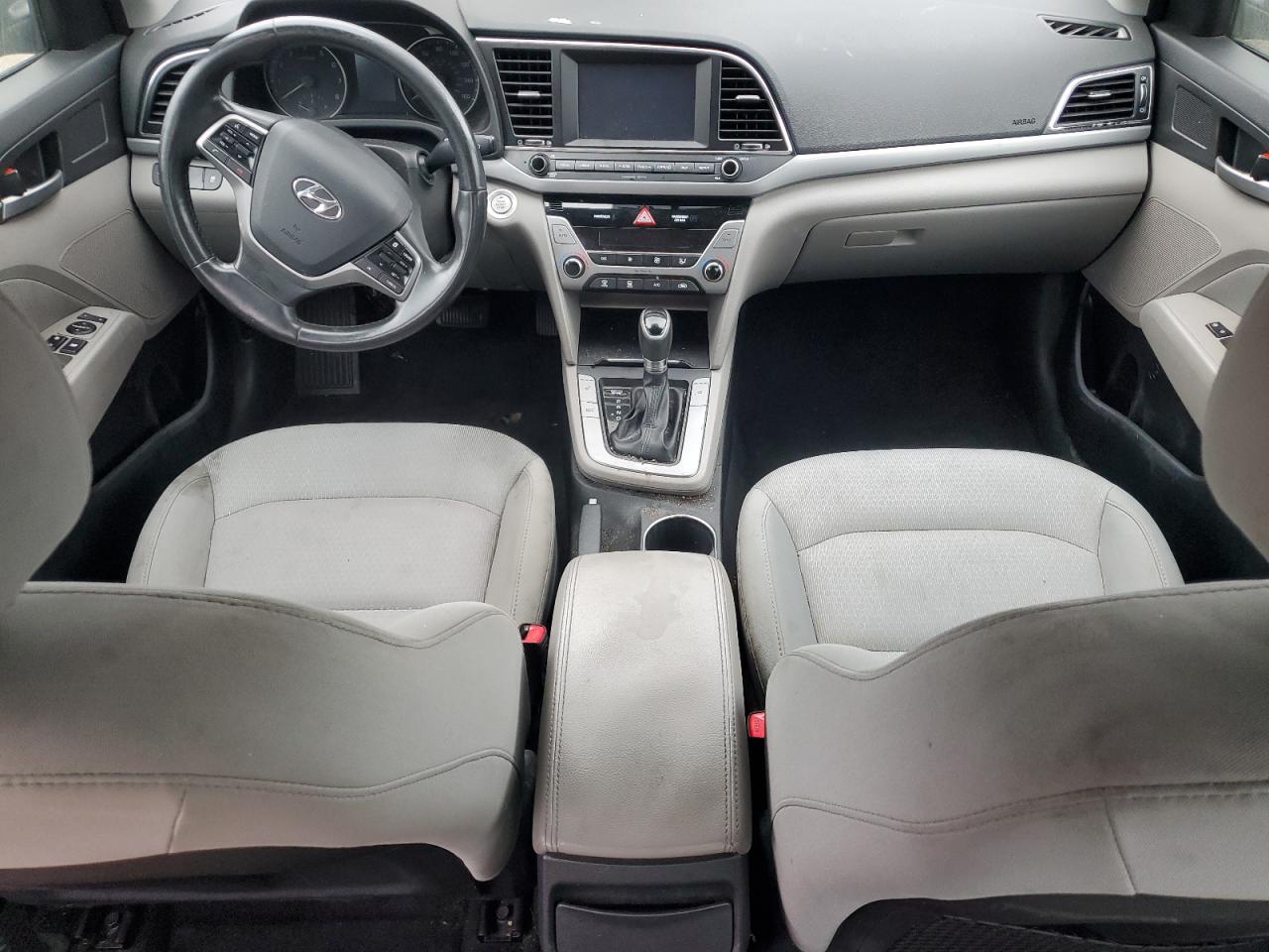 2017 Hyundai Elantra - Image 8