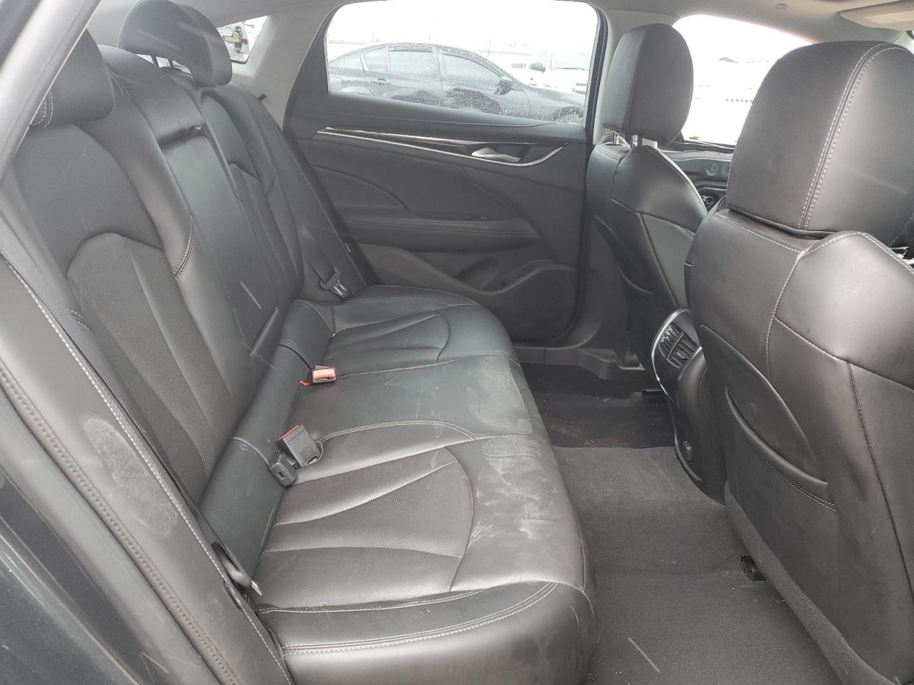 2017 Buick LaCrosse - Image 10