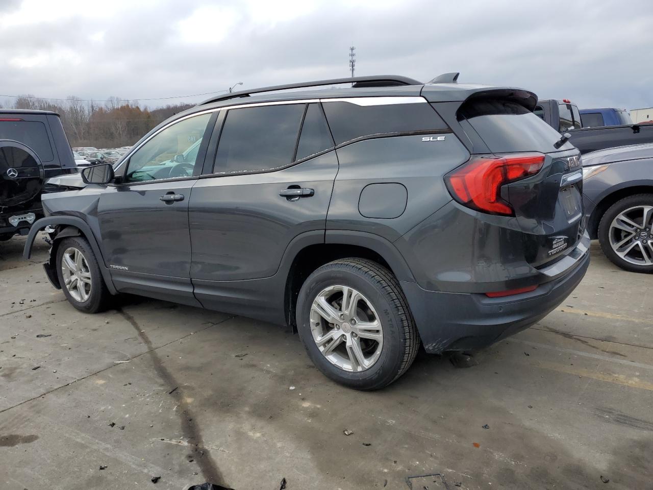 2019 GMC Terrain - Image 2