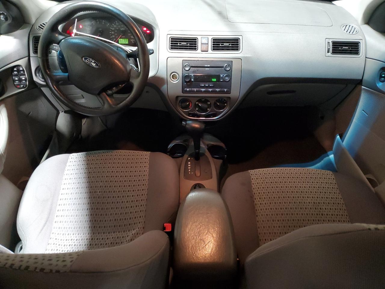 2005 Ford Focus - Image 8
