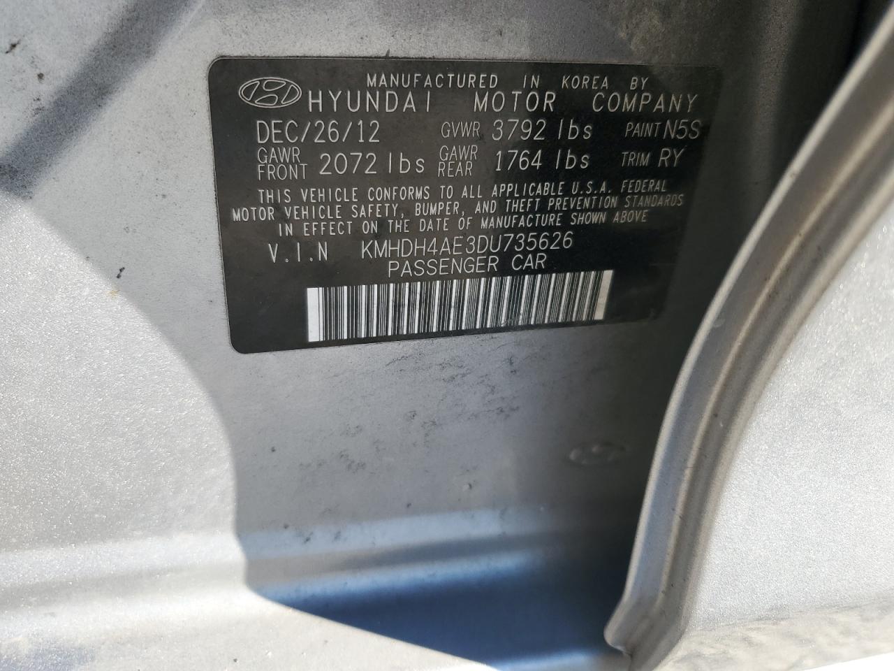 2013 Hyundai Elantra - Image 12