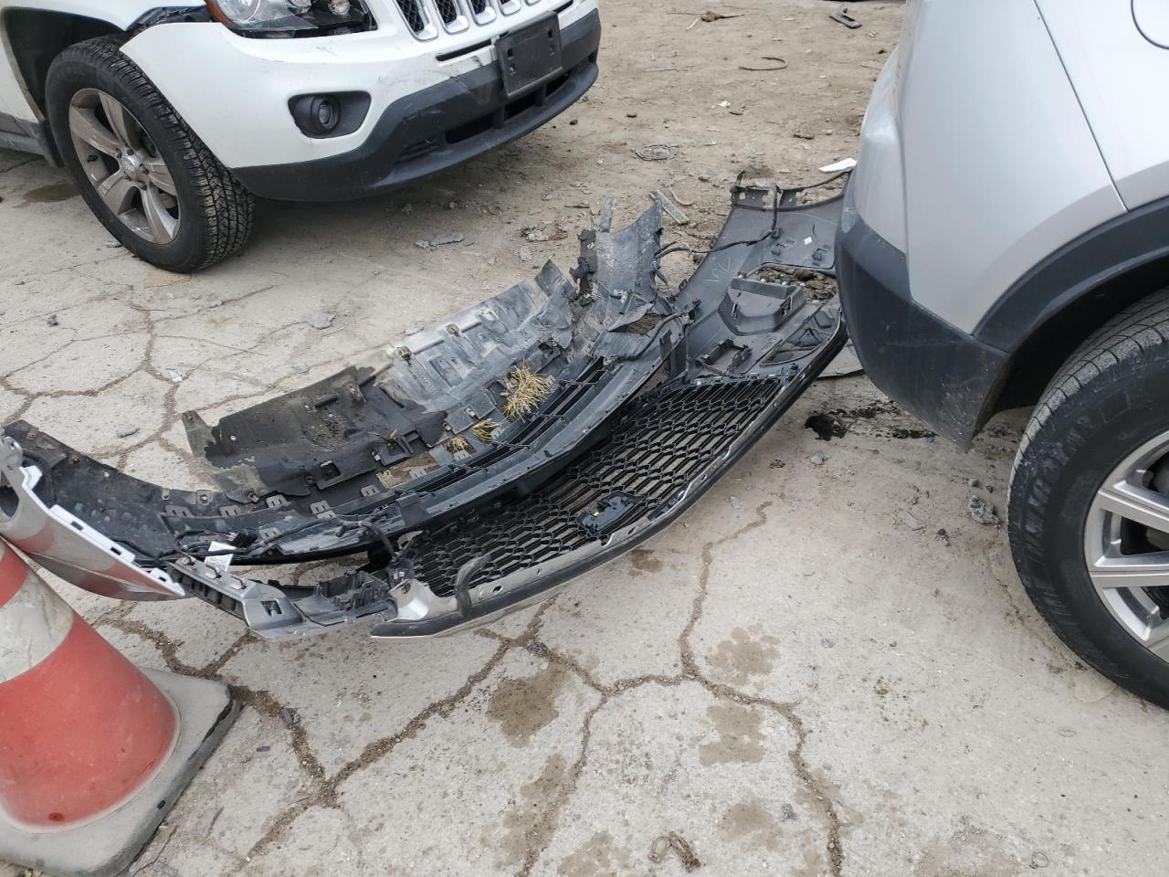 2019 Cadillac XT4 - Image 12