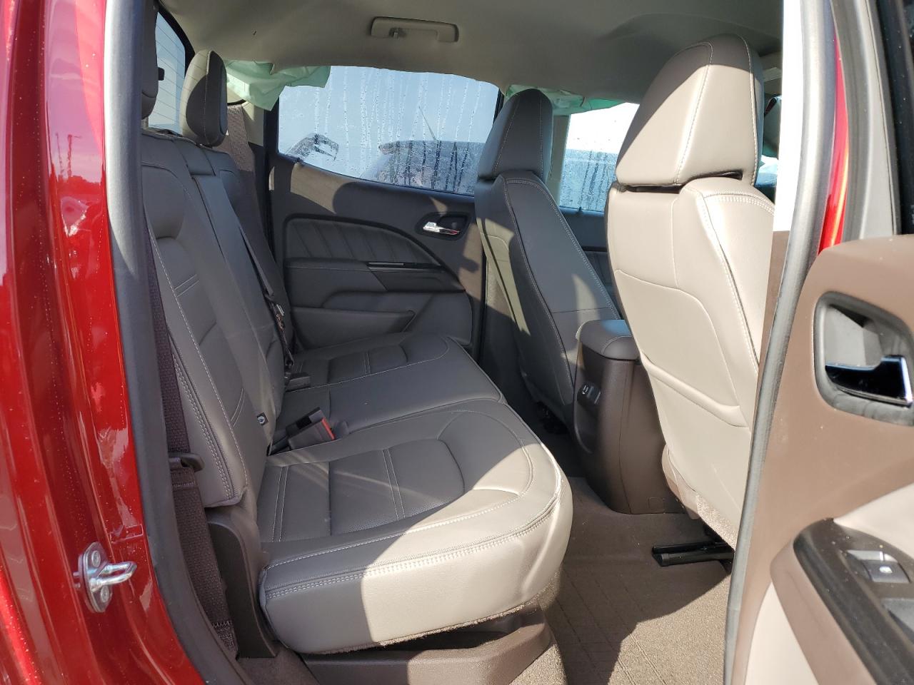 2021 GMC Canyon - Image 11