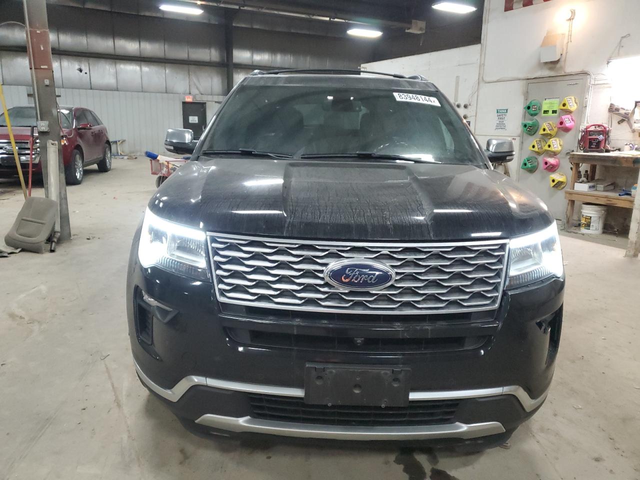 VIN 1FM5K8HT9JGB89717 2018 FORD EXPLORER no.5