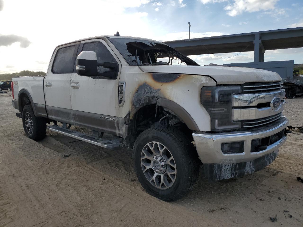 2019 Ford F250 - Image 4