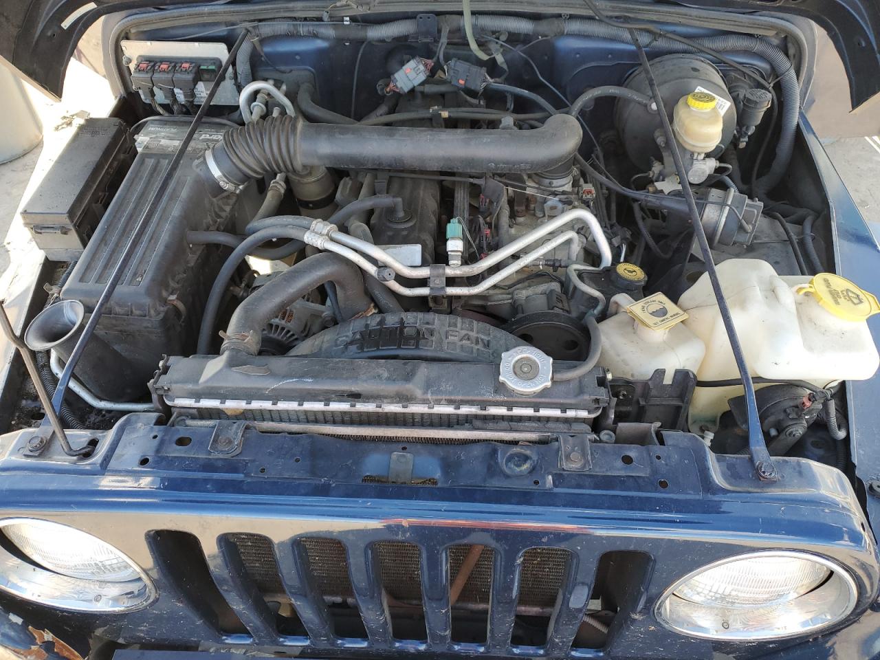 2005 Jeep Wrangler - Image 13