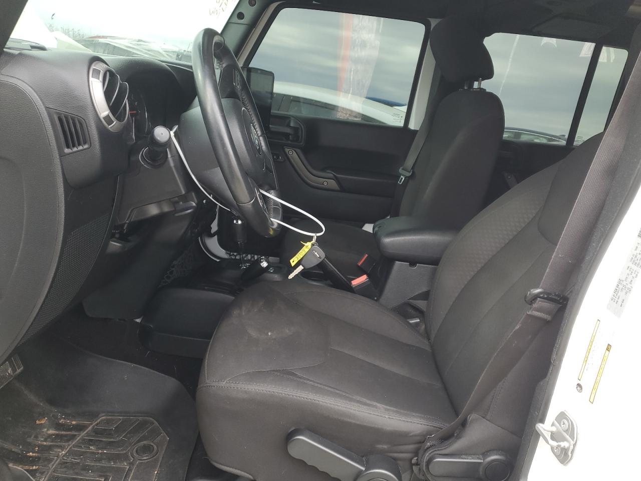 2017 Jeep Wrangler - Image 7