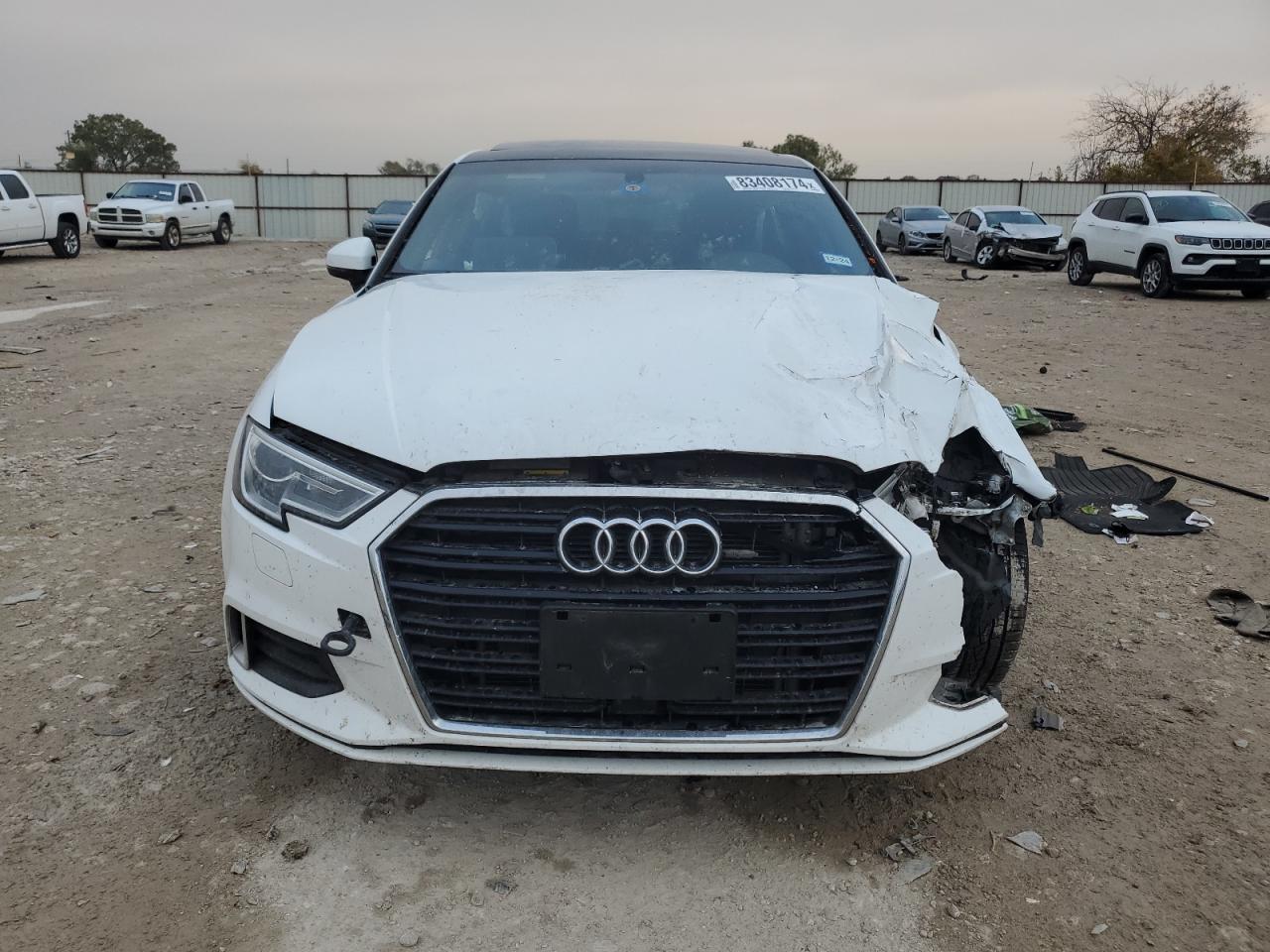 VIN WAUAUGFFXK1014401 2019 AUDI A3 no.5