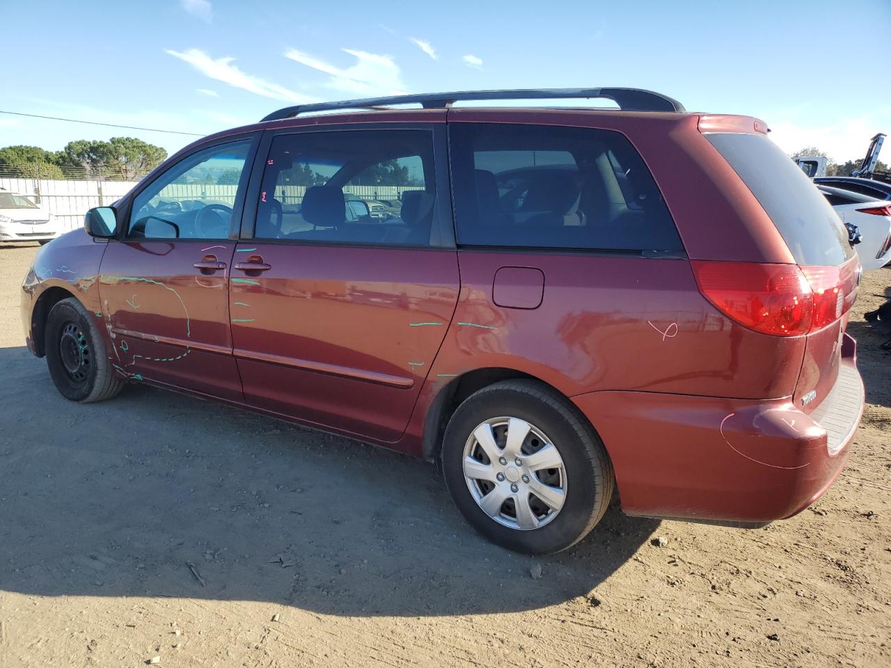 2008 Toyota Sienna - Image 2
