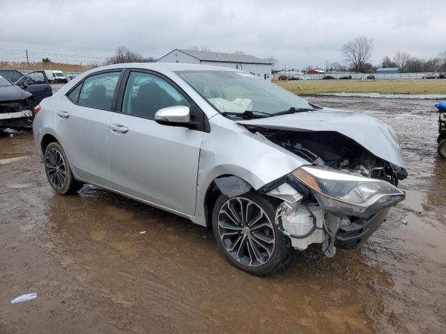 Sedans TOYOTA COROLLA 2016 Srebrny